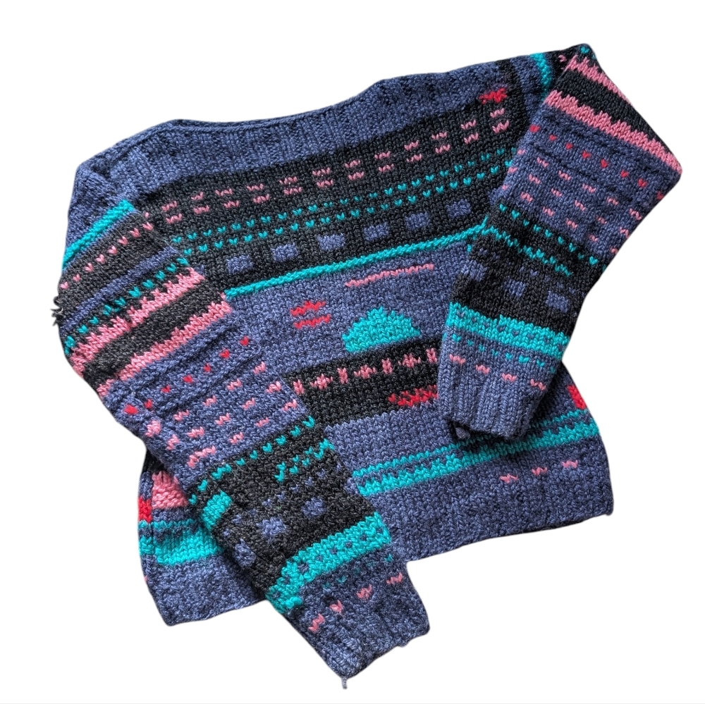 Vintage 1990s geo/Cottage Core Cable Knit Sweater